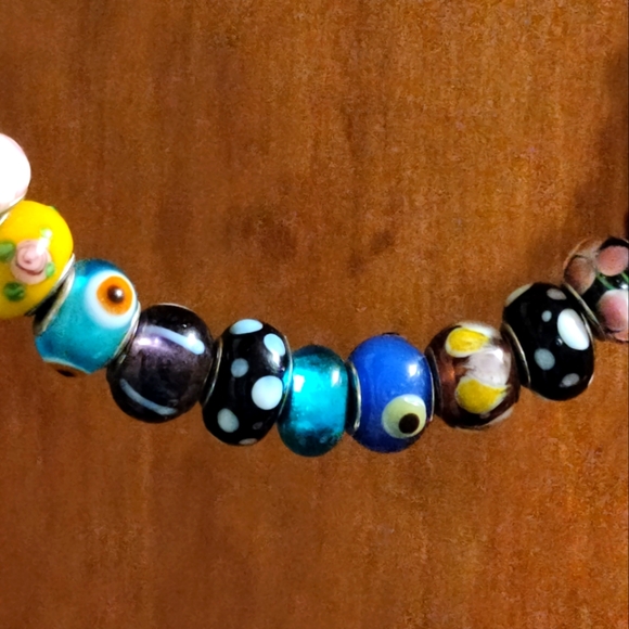 💜 FREE WITH PURCHASE! - Picture 4 of 5